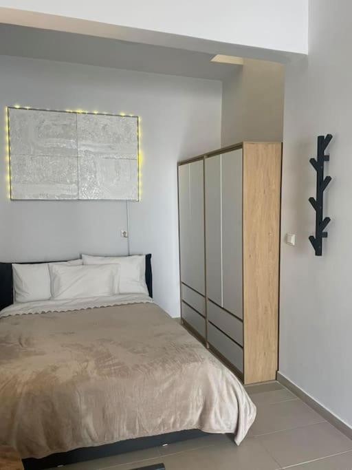 Studio In The Center, 2 Mins From The Beach Loutráki Exterior foto